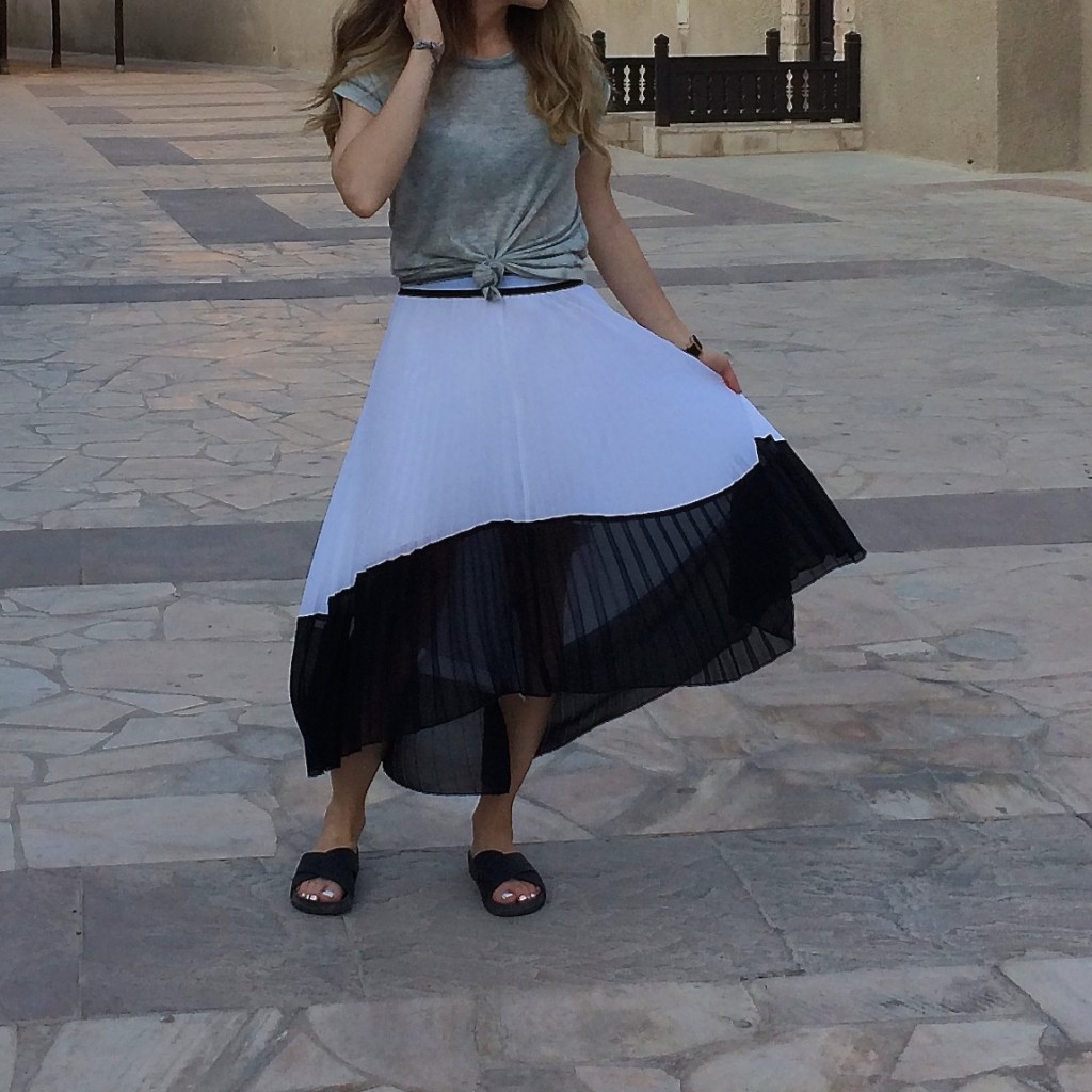 pleated-skirt