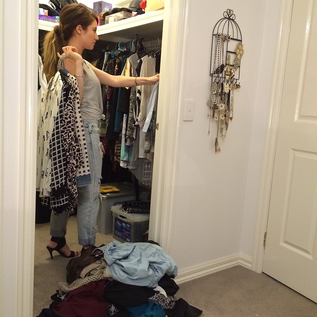 wardrobe-decluttering